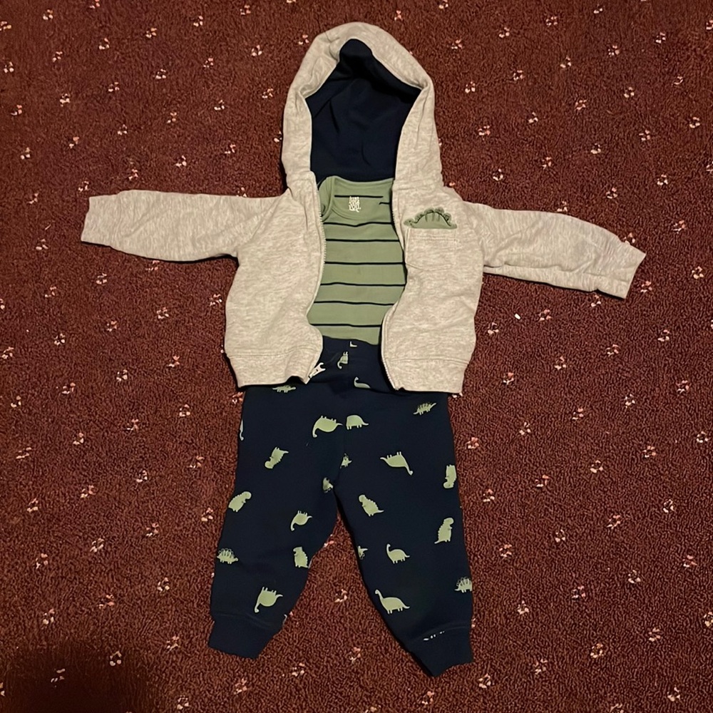 Dino outfit